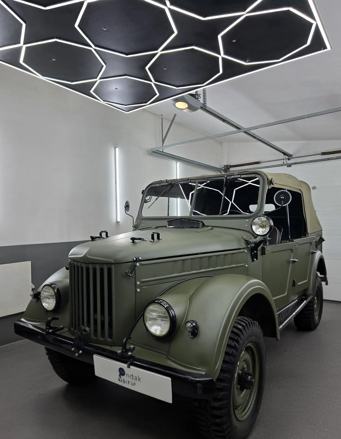 Hlavná fotka - Full detailing historického GAZ-69